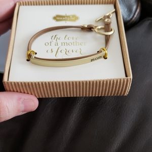 Mom bracelet